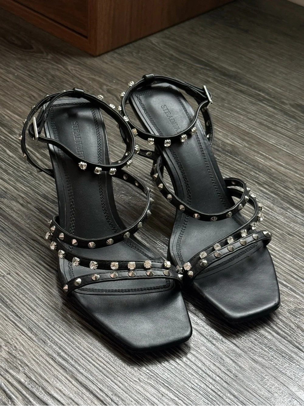Stradivarius black studded strappy heeled sandals, sz 38 (US 7)